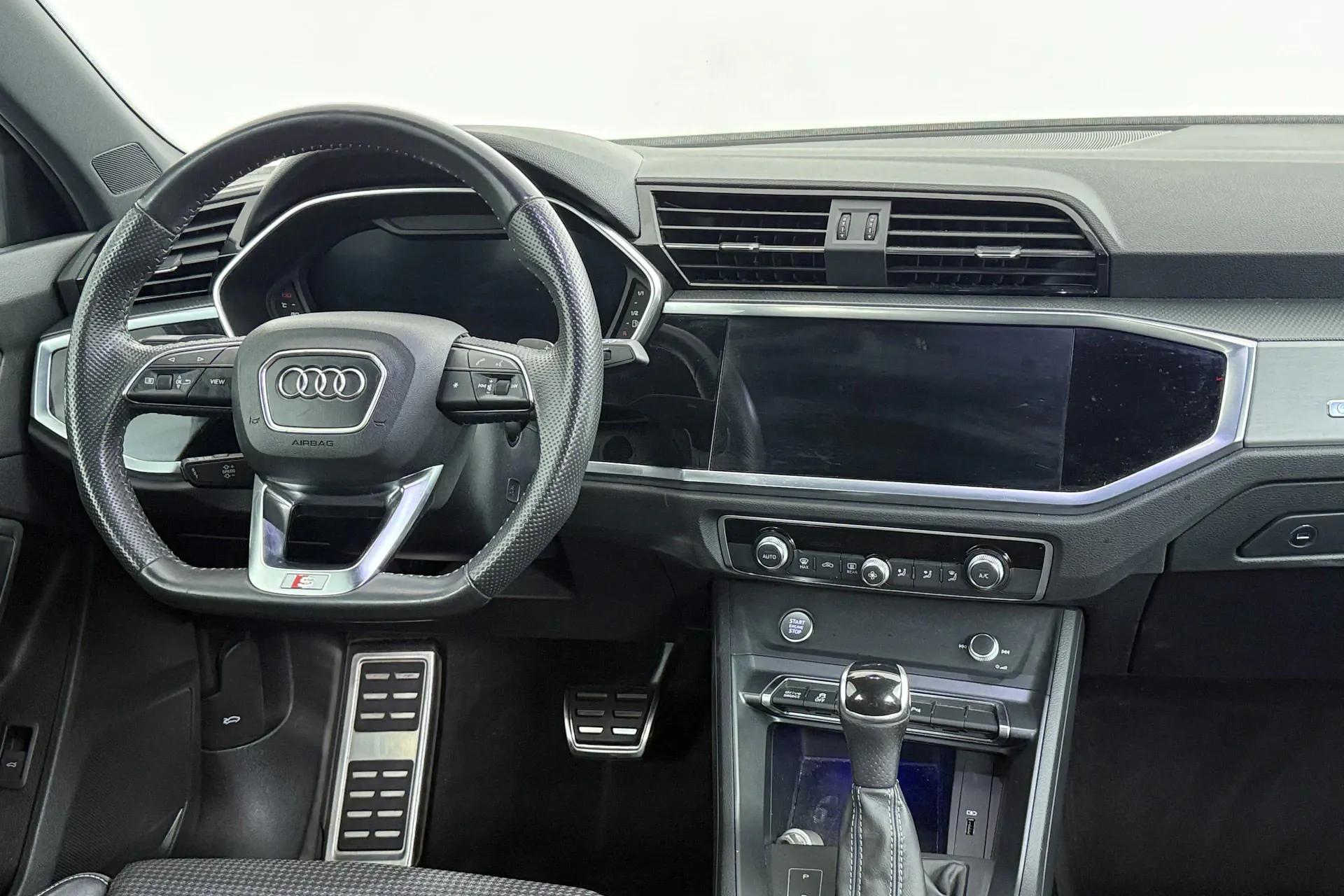 Audi Q3 Toulouse vue 4 Audi Q3 en leasing sans apport à Toulouse — vue 4