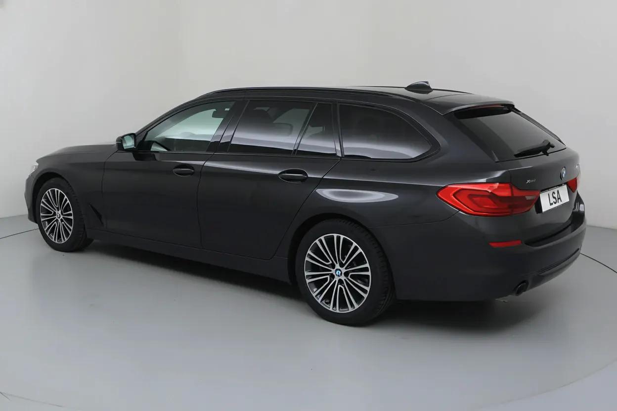 BMW Série 5 Toulouse vue 3 BMW Série 5 en leasing sans apport à Toulouse — vue 3