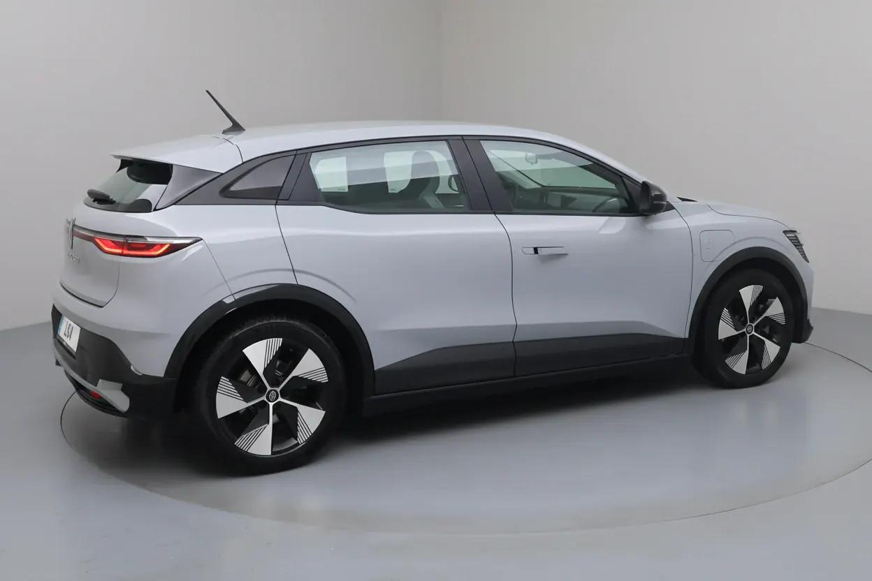Renault Mégane E-Tech Toulouse vue 3 Renault Mégane E-Tech en leasing sans apport à Toulouse — vue 3