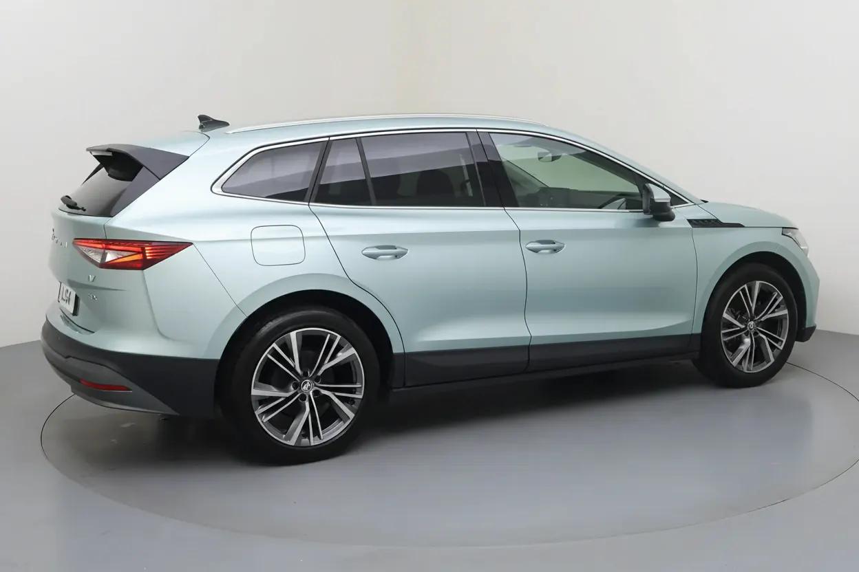 Skoda Enyaq Toulouse vue 3 Skoda Enyaq en leasing sans apport à Toulouse — vue 3